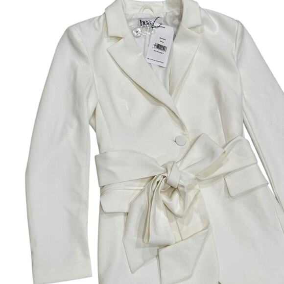 NWT BOA Classic Blazer with Belt in White - Picture 4 of 8